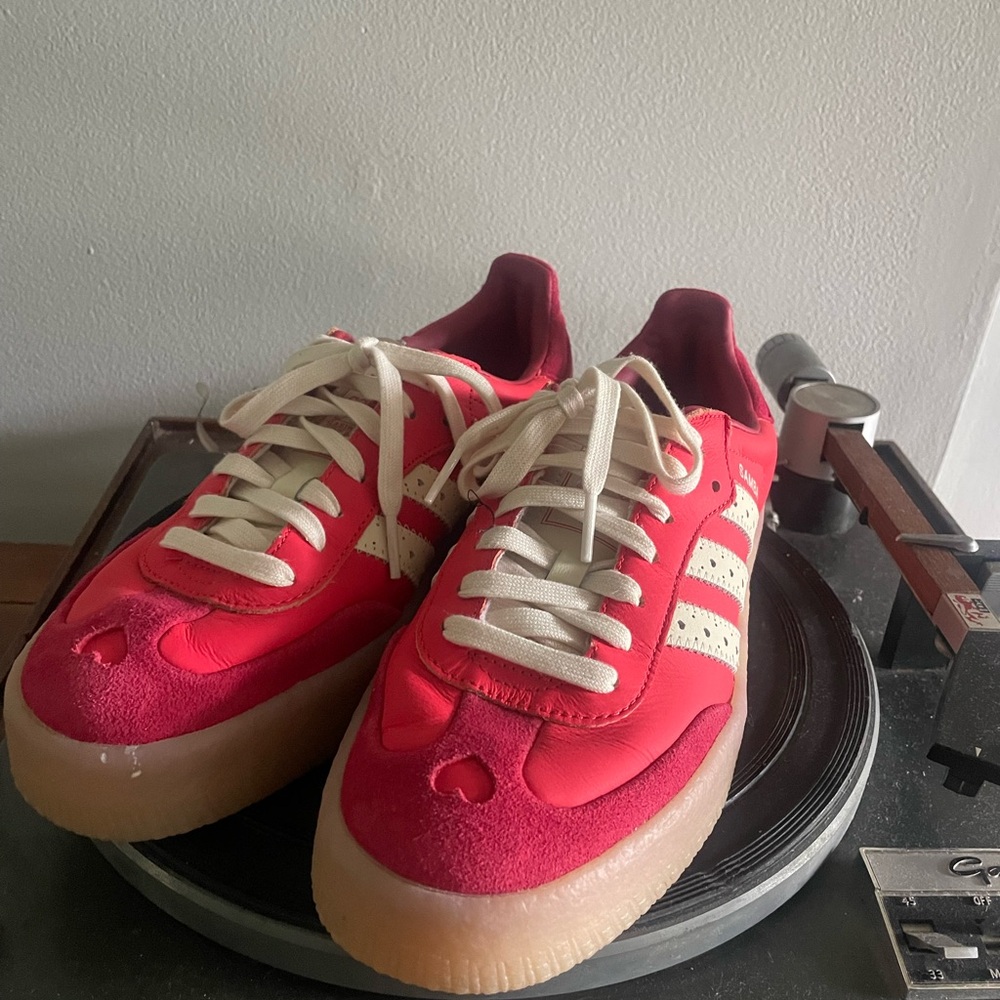 Adidas Red and Cream Sambae with adorable hearts!